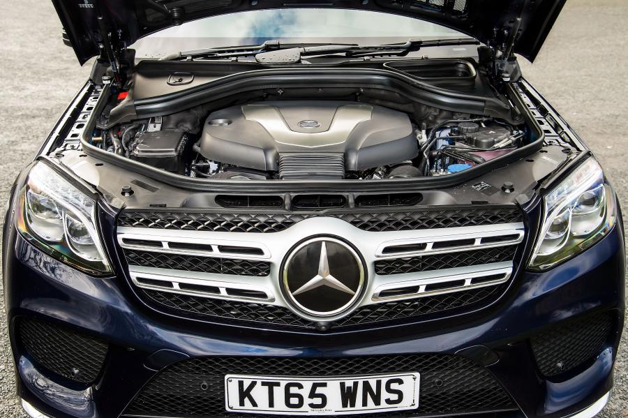  Mercedes-Benz GLS350d 4Matic AMG Line 2016 года  (UK) (фото 21 из 28)